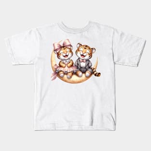 Valentine Happy Tiger Couple On Moon Kids T-Shirt